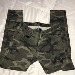 Miss Me camo ankle skinny jeans